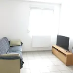 Joli Spacieux Au Rez De Chaussee Appartement