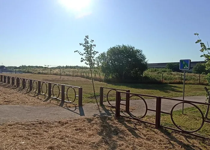 Joli Spacieux Au Rez De Chaussée Appartamento Denain